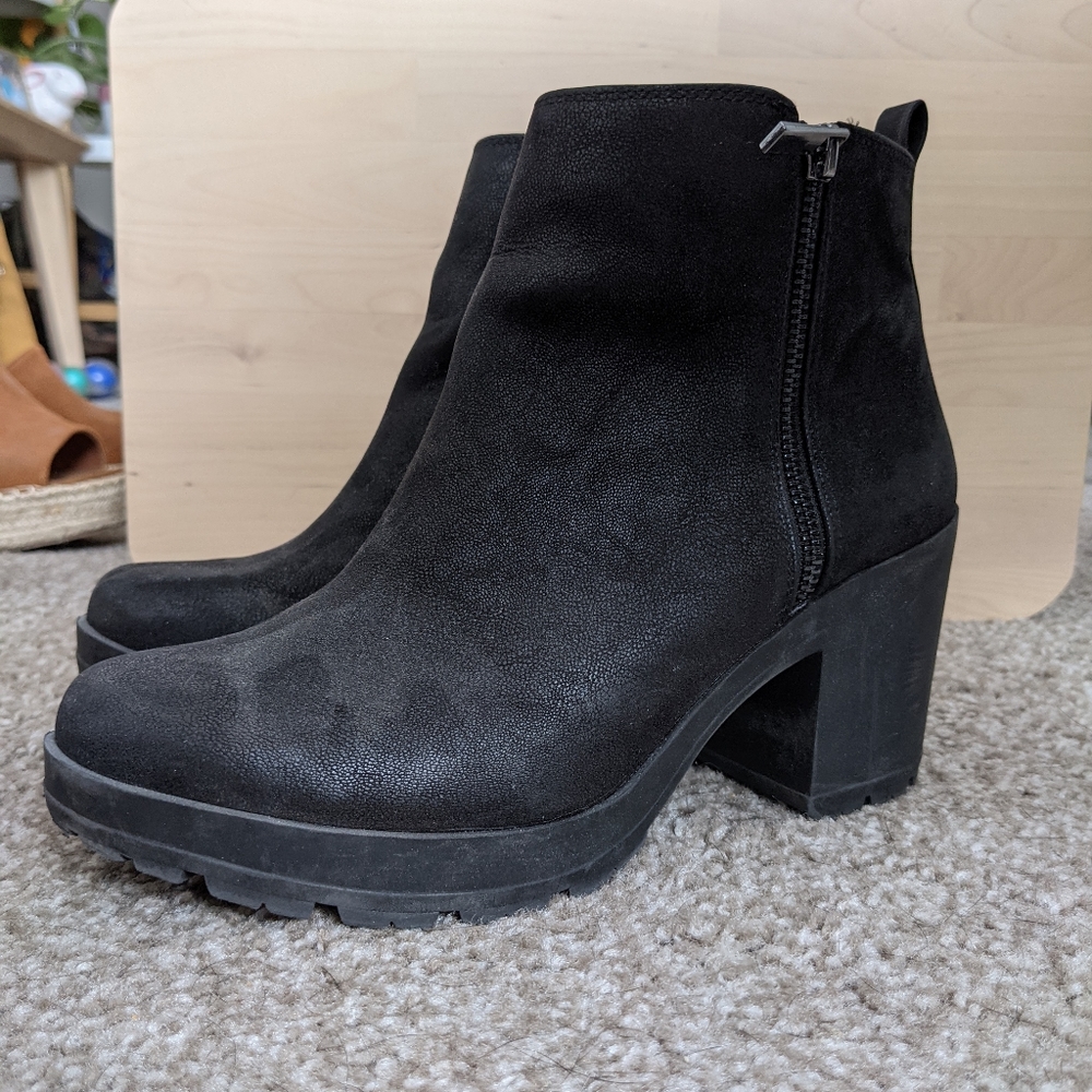 Black Platform Boots